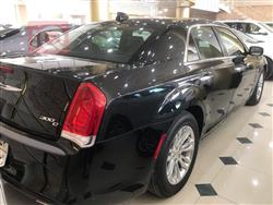 کرایسلەر 300